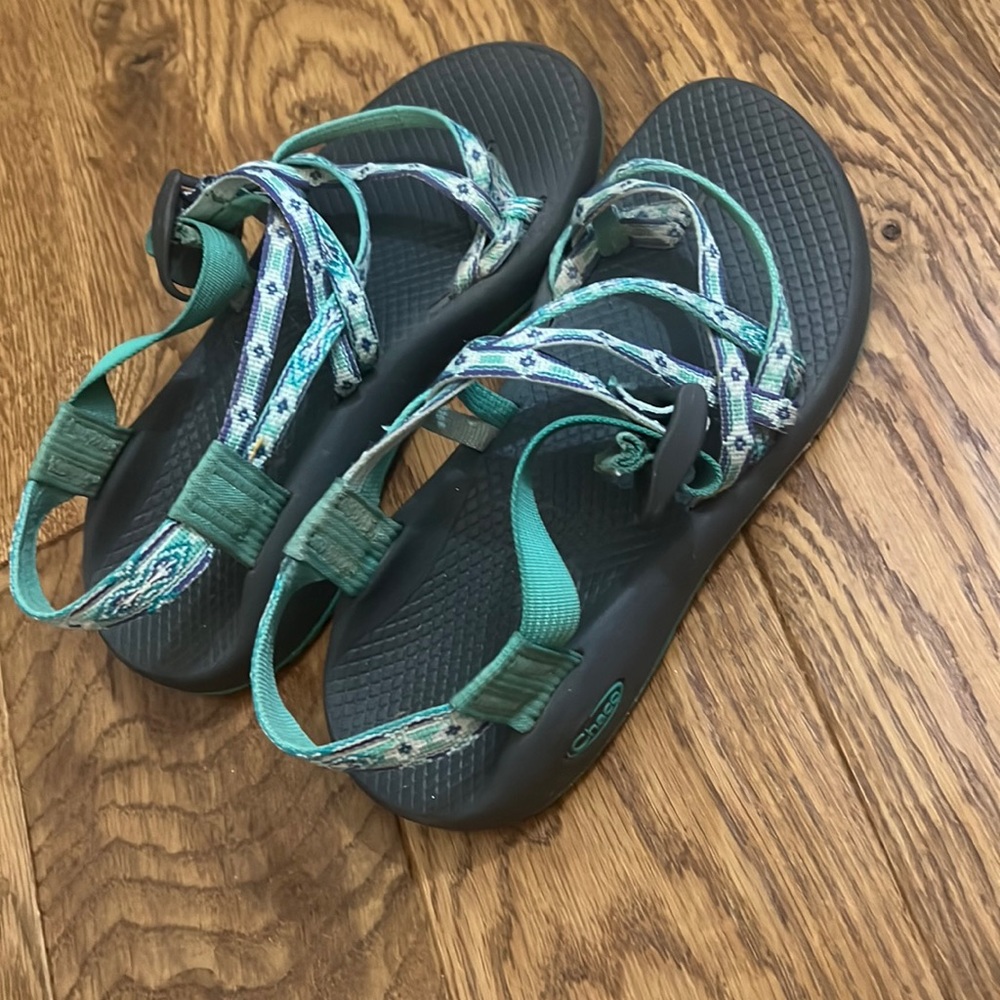 size 5 chacos